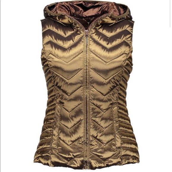 blanc noir Jackets & Blazers - Blanc Noir Gold Puffer Vest size Medium